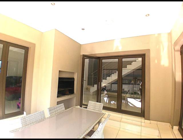 3 BEDROOM FREESTANDING FOR SALE IN BLUE VALLEY GOLF ESTATE